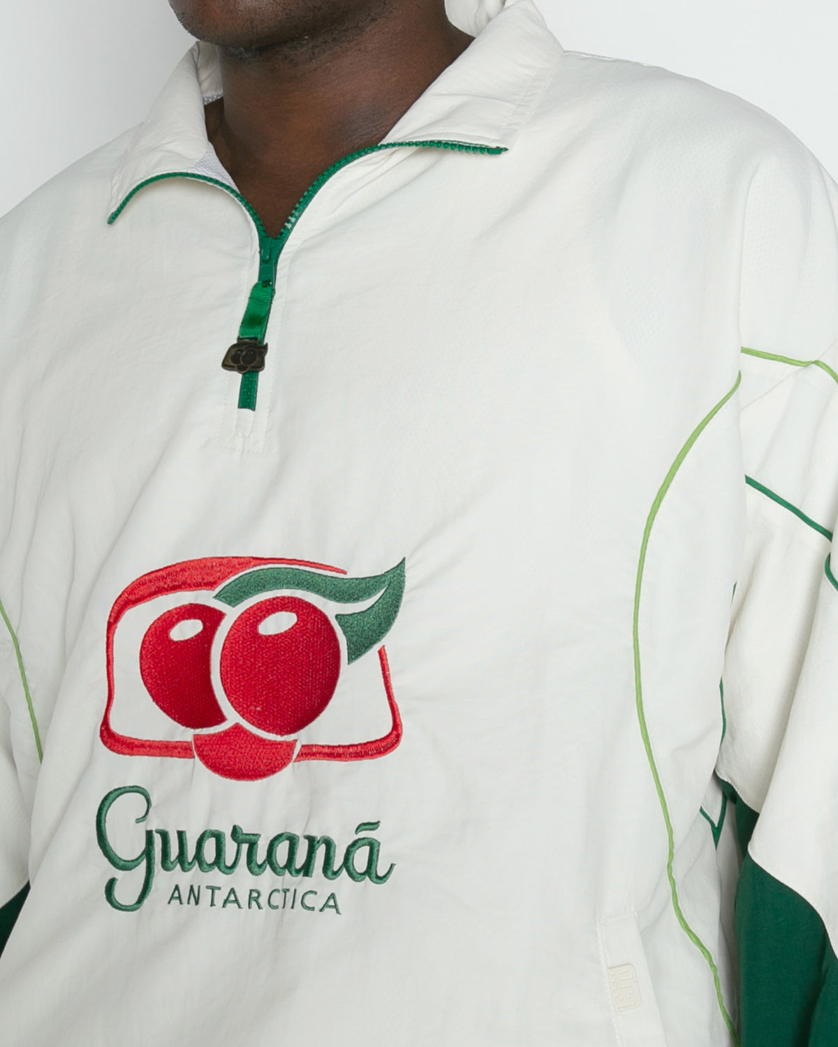 Jaqueta Half Track Kiji x Guaraná - Off White