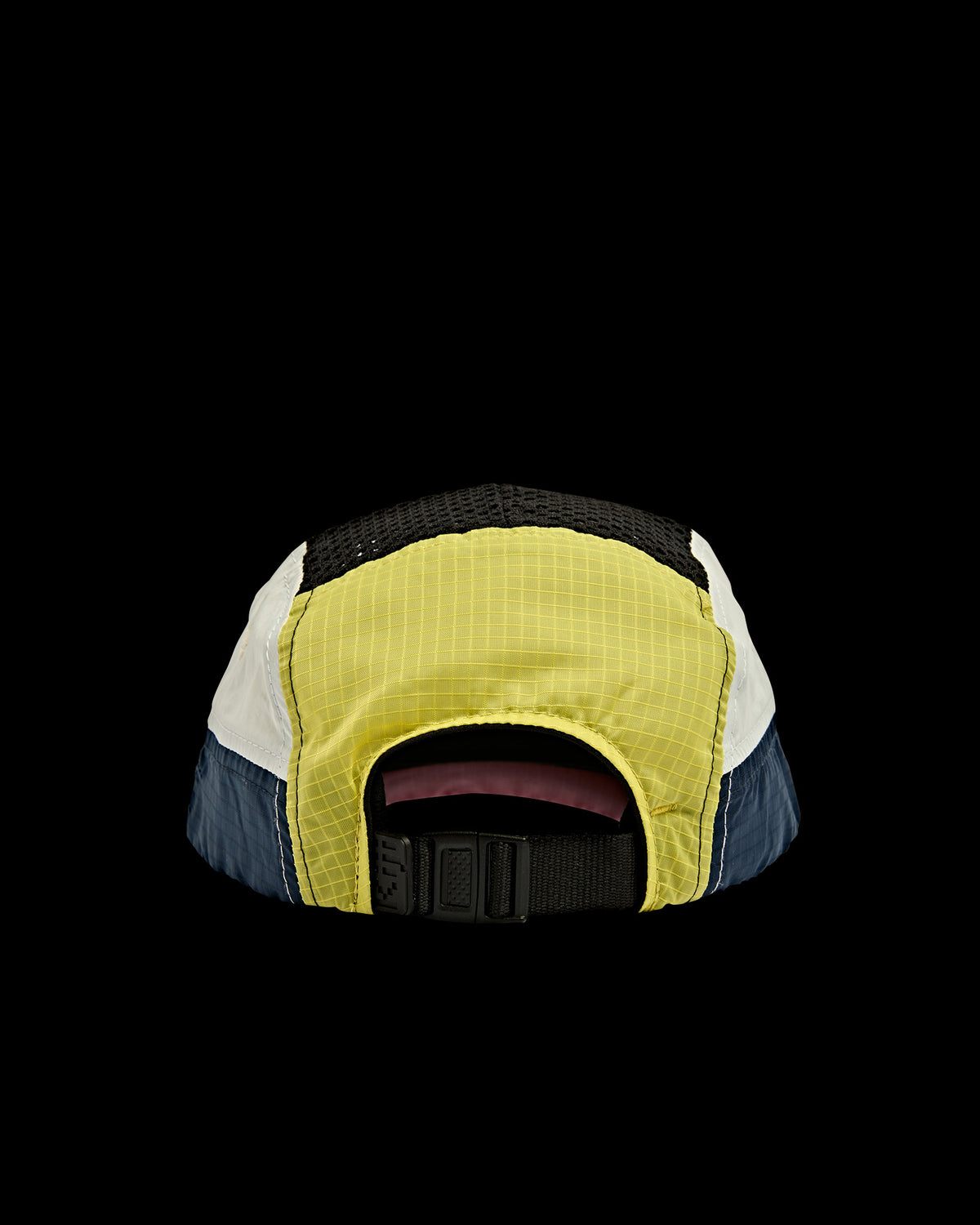 Boné OTG Kiji x Strava